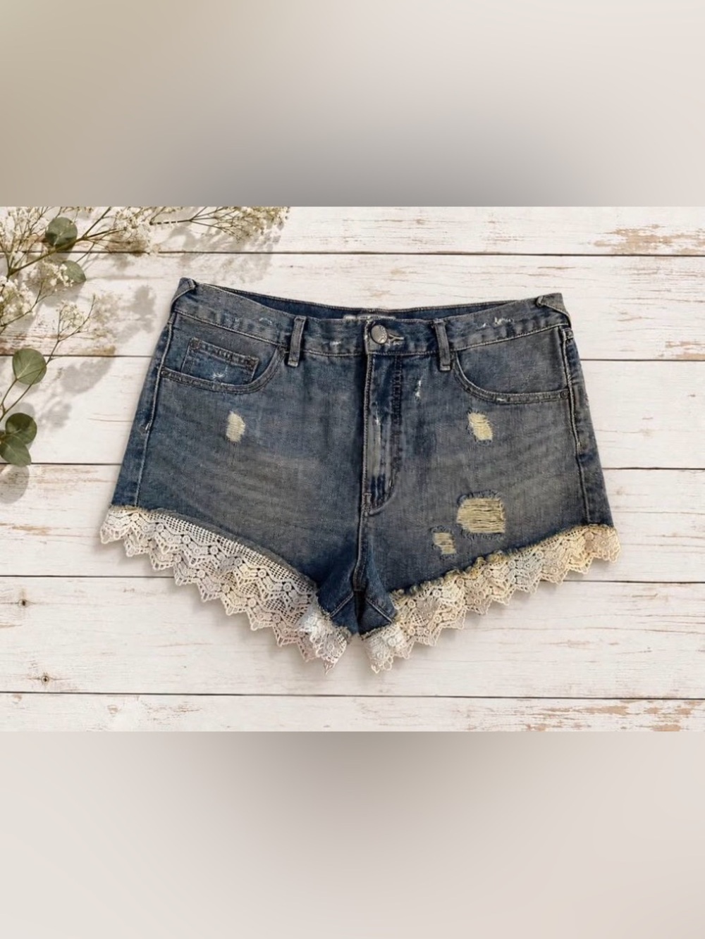 Free People Lacey Denim Cutoff Shorts W30 Size 10 Crochet Lace Distressed Boho